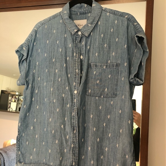 Rails Chambray Blue Denim Cactus Print - Picture 2 of 4